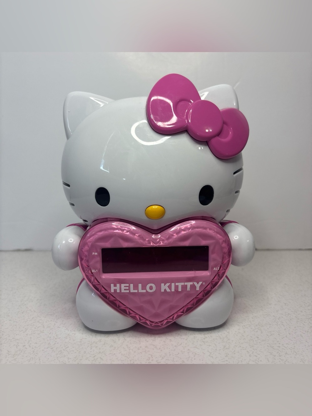 Sanrio Hello Kitty KT2064 Projection Alarm Clock AM FM Radio Pink Heart Tested